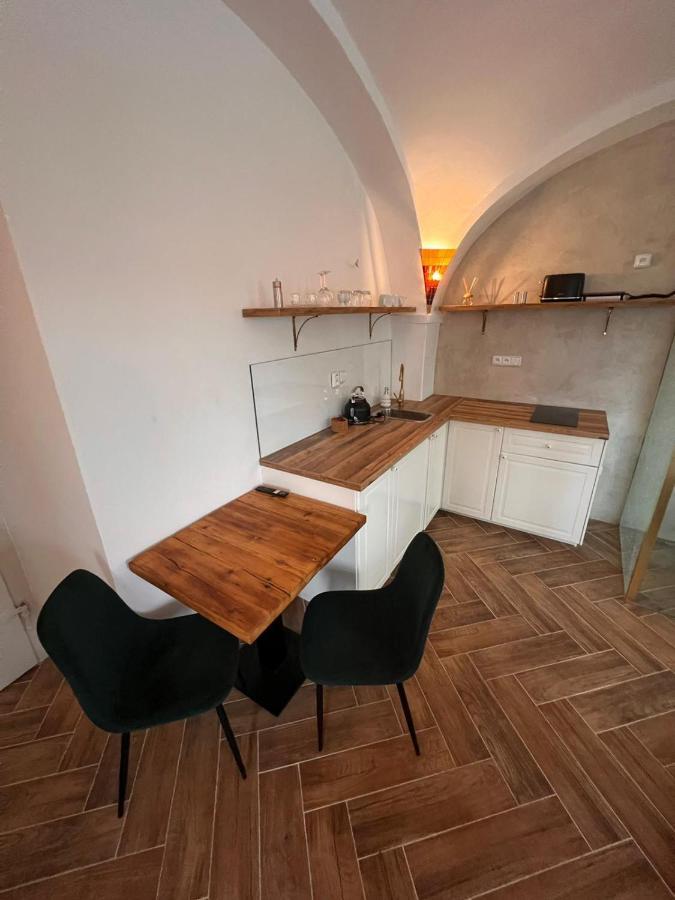 Penzion Fara Pod Milesovkou Velemin Extérieur photo