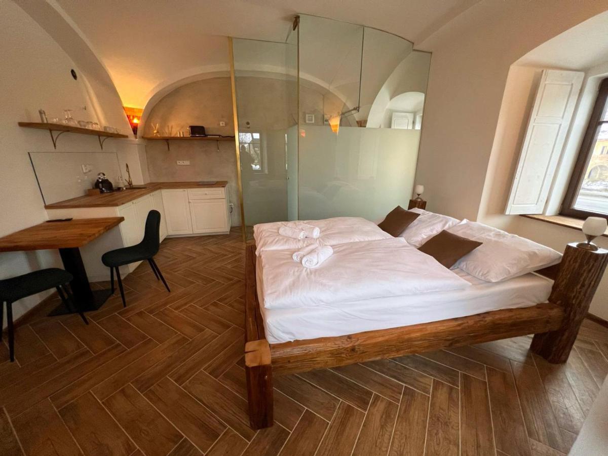 Penzion Fara Pod Milesovkou Velemin Extérieur photo