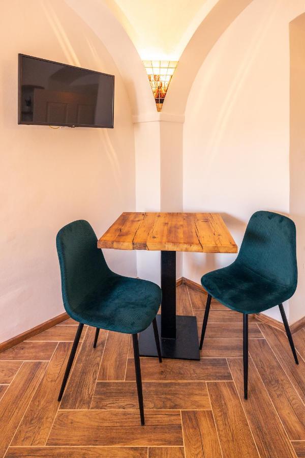 Penzion Fara Pod Milesovkou Velemin Extérieur photo