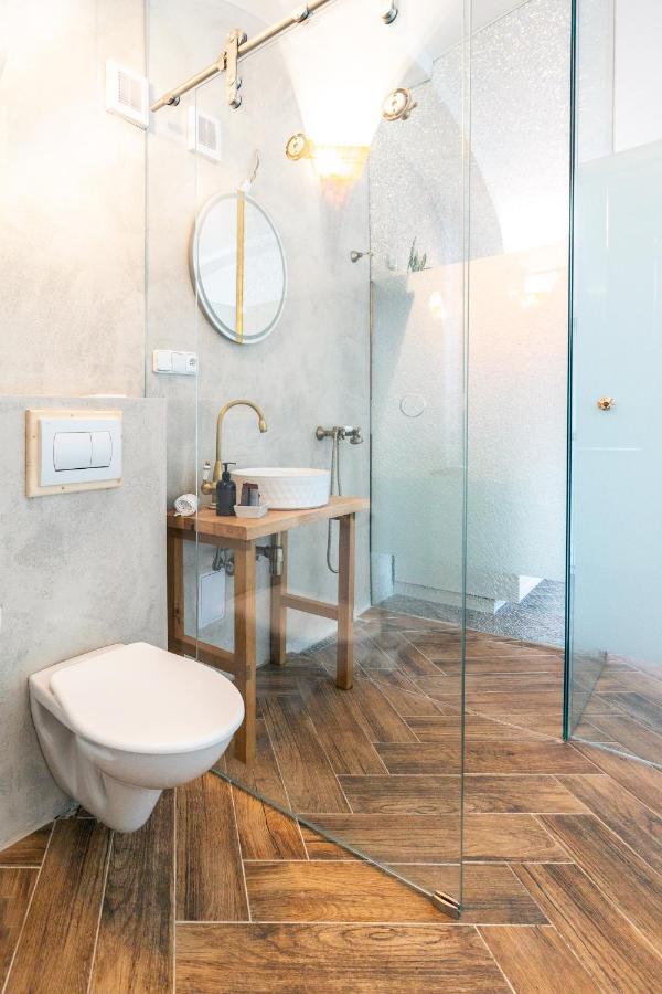 Penzion Fara Pod Milesovkou Velemin Extérieur photo
